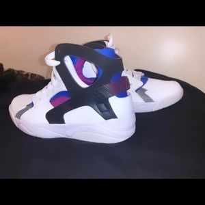 Nike Flight Huarache (GS) Worn 1 time.